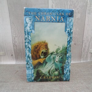 The Complete Chronicles of Narnia by C S Lewis - Seven Books in Slipcase (PB) Fontana Lions 1985