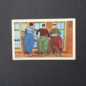 Carte postale hollandaise vintage des années 30 - Hommes en costume traditionnel - Volendam
