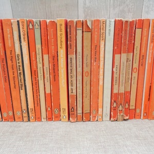 Vintage oranje pinguïn paperback boeken - verschillende titels - auteurs: M-Z - jaren 60/70/80