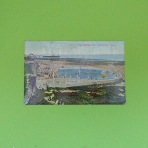 Stara pocztówka z lat 30. XX wieku – The Bathing Pool, Cliftonville – napisana ręcznie i wysłana pocztą