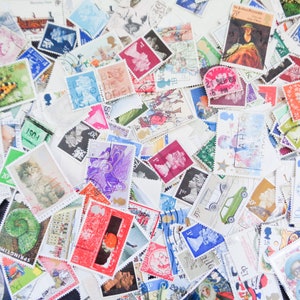 100 sellos postales usados de Gran Bretaña (sin papel)