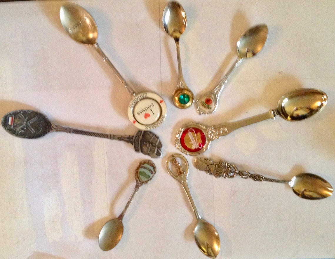 8 Vintage Collectible Silver Plated Souvenir Spoons Etsy France