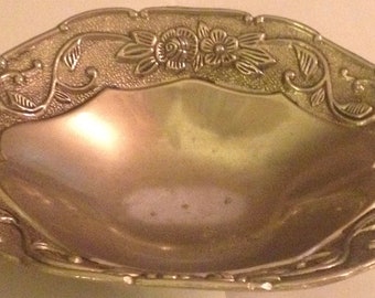 Vintage Mid Century Silverplate Side Dish With Handles and 3 Legs