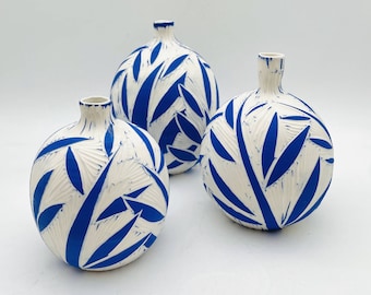 Malaysia Handicraft Tenmoku Pottery Vases Blue White Floral Design