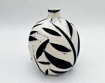 Sgraffito Vase, Small Vase, Leaves Vase, Black White Vase, Ceramic Art, Ceramic Decor, Shelf Decor, Bottle Vase, Porcelain Vase, Unique Vase