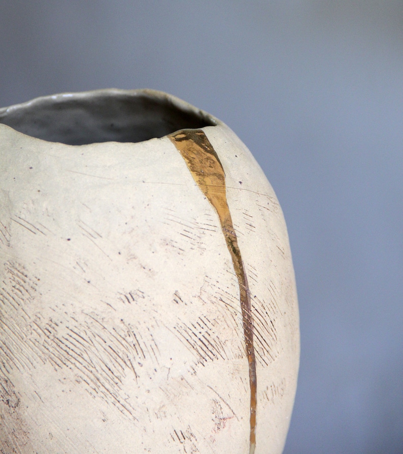 Ceramic Vase, Minimalist Center Pieces, Flower Vase, Dining Table