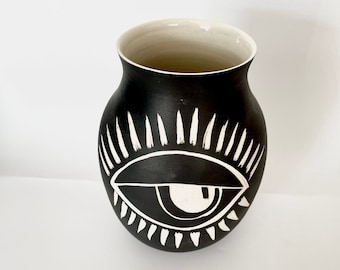 Handmade Vase, Sgraffito Vase, Black White Vase, Ceramic Decor, Porcelain Vase, Unique Vase, Pottery Vase, Ceramic Vase, Flower Vase