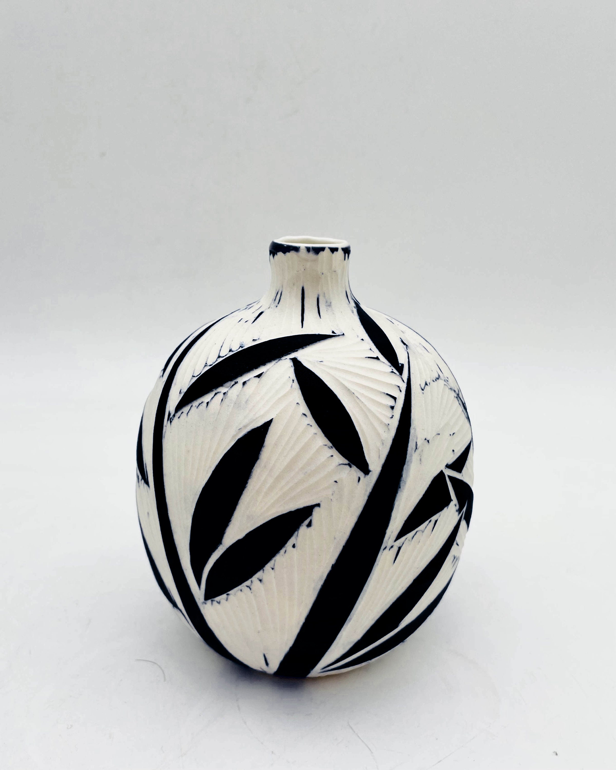 Sgraffito Vase, Small Vase, Leaves Vase, Black White Vase, Ceramic Art, Ceramic Decor, Shelf