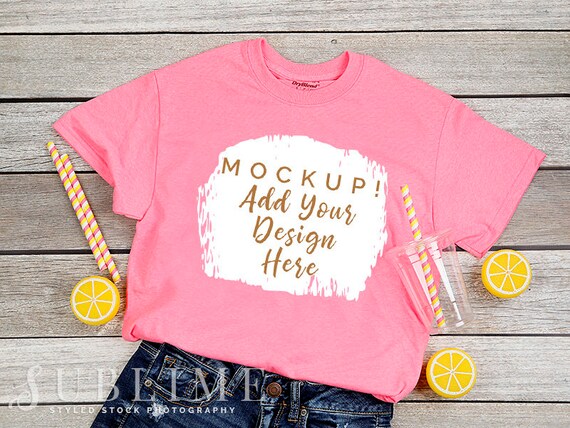 T-Shirt PSD Mockup Template Mockup Blank T-Shirt Gildan  Flat