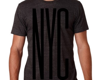 Designerskjortor i New York. Vinyl NYC på Triblend-tröja