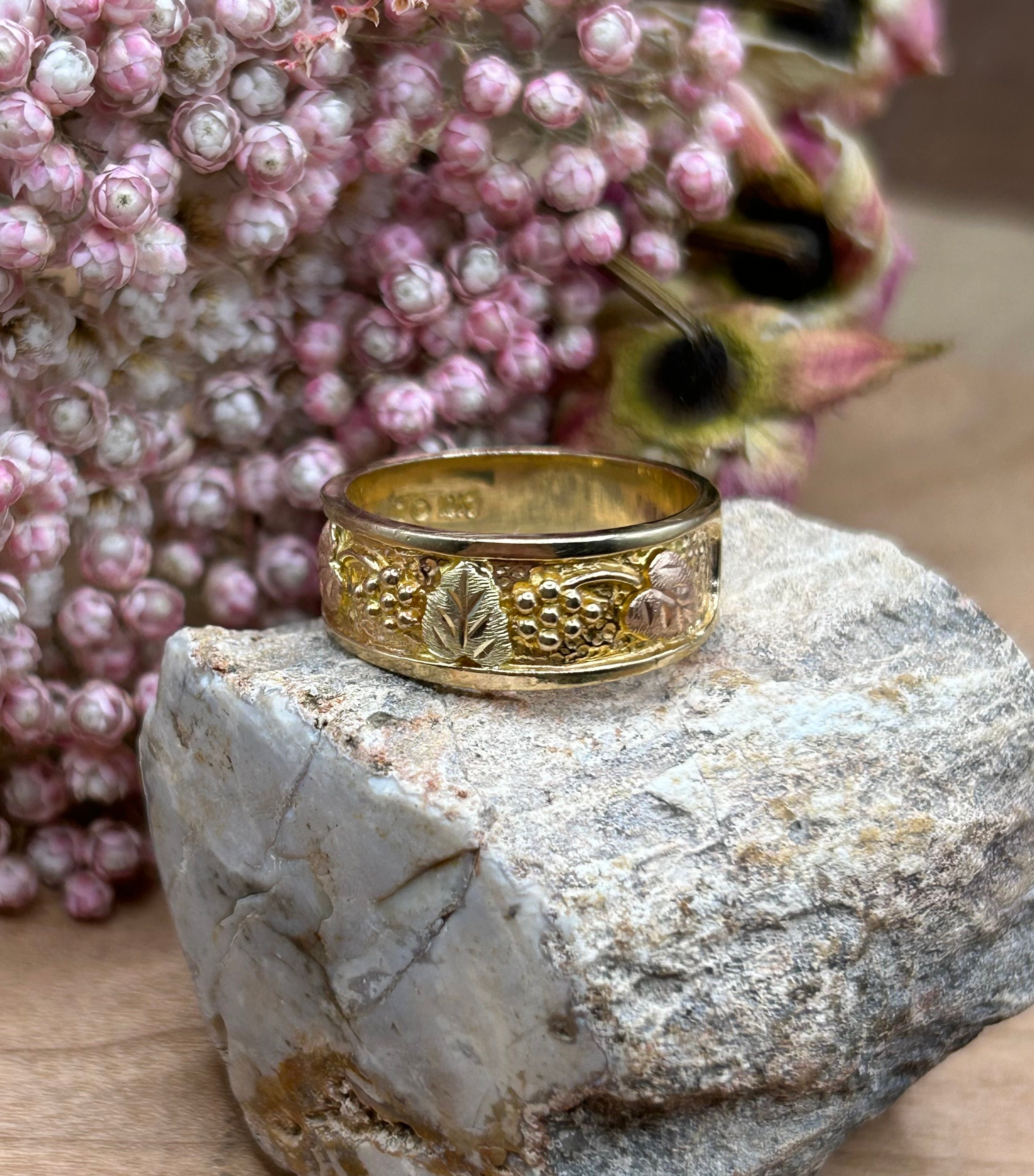 Vintage Landstrom 10K Black Hills Gold Ring - SIZE 8 - Etsy