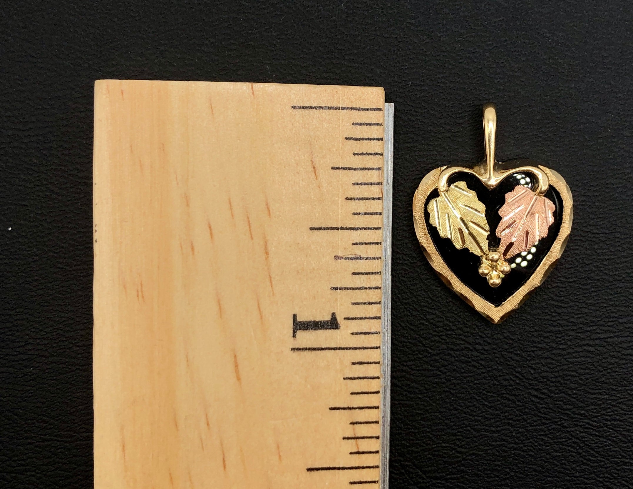 Beautiful Vintage Stamper 10K Black Hills Gold Heart Shaped