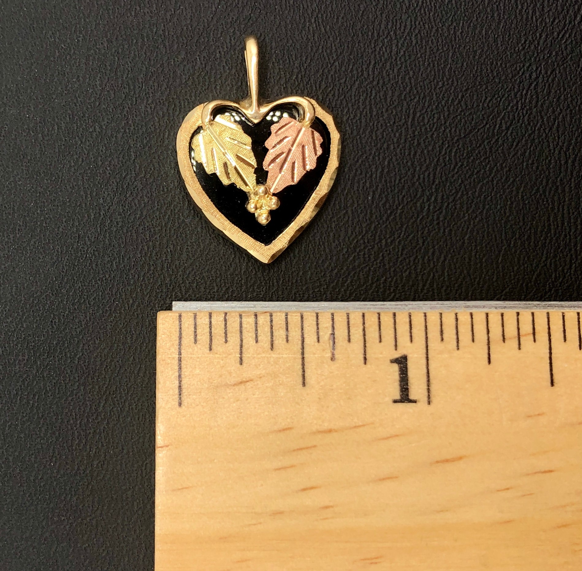 Beautiful Vintage Stamper 10K Black Hills Gold Heart Shaped