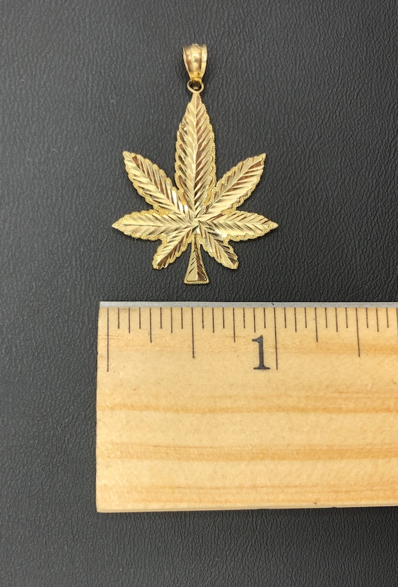 10K Gold Marijuana Leaf Pendant - Cannabis - Vint… - image 6