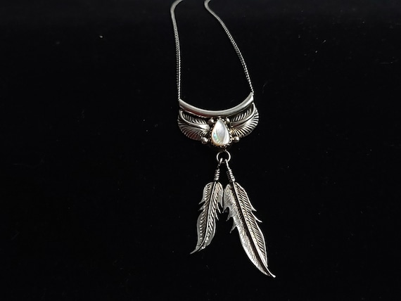 Vintage Southwestern MOP | Sterling Silver Neckla… - image 1