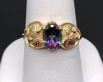 Stunning Vintage Dakota Designs 10K Black Hills Gold Ring in Grape and Leaf Motif Set With Solitary Oval-Cut Mystic Topaz SIZE 9