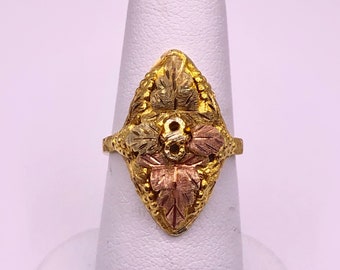 Vintage 10K Black Hills Gold Ring with Grape and Leaf Design SIZE 6 1/2