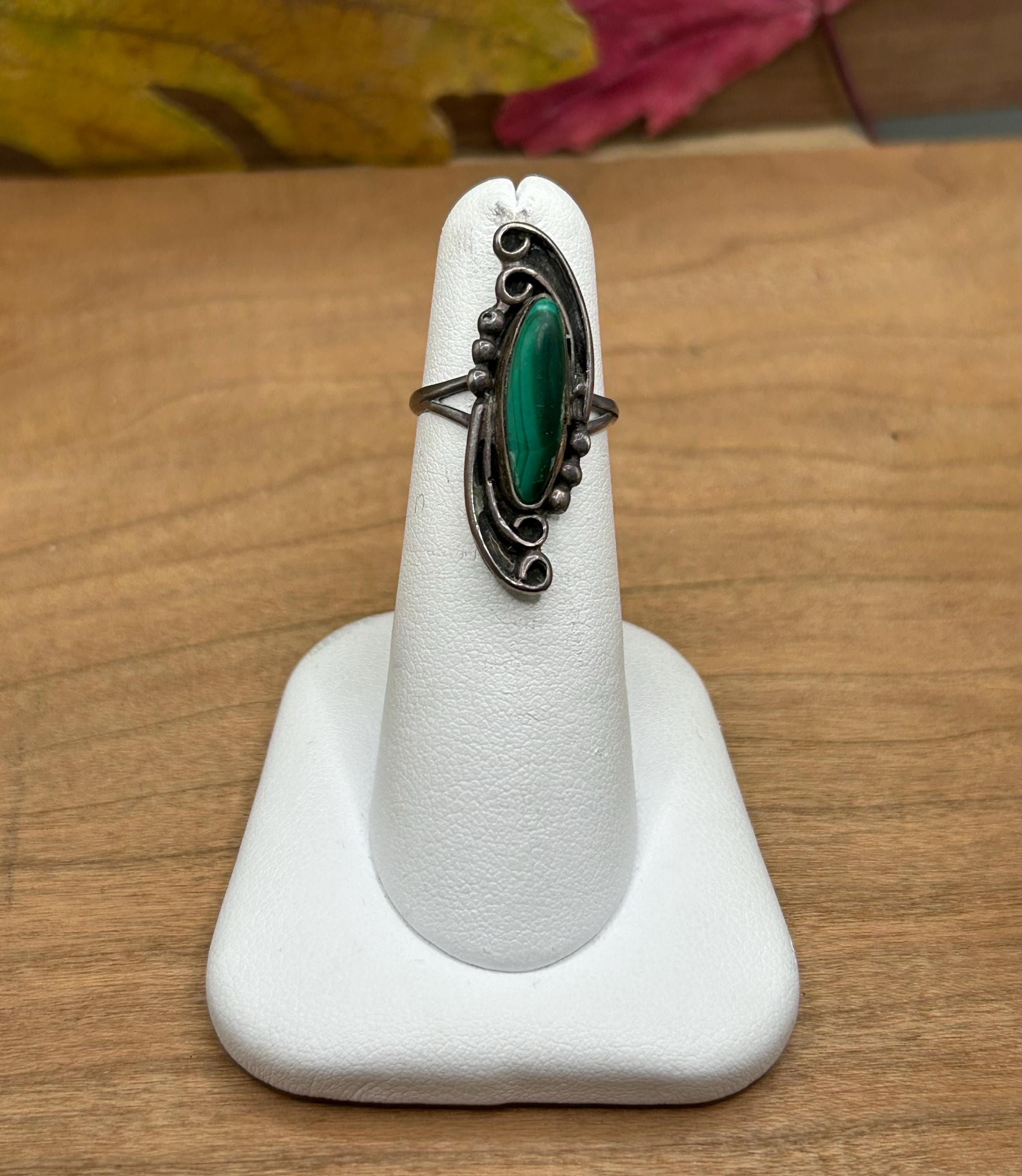 H Navajo Artist Signed Sterling Silver Malachite Ring Size 7
