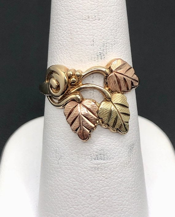 Beautiful Vintage Coleman 10K Black Hills Gold Ring in Grape and Leaf Motif SIZE 7 1 2 Etsy Sweden
