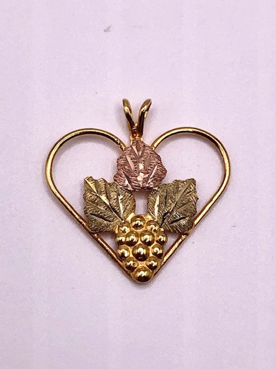Landstroms black hills gold heart necklace deals