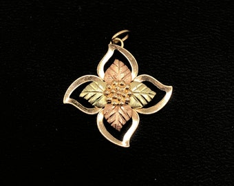 Vintage Coleman 10K Black Hills Gold Pendant in Grape and Leaf Motif