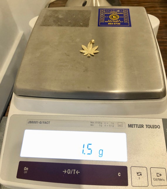10K Gold Marijuana Leaf Pendant - Cannabis - Vint… - image 8