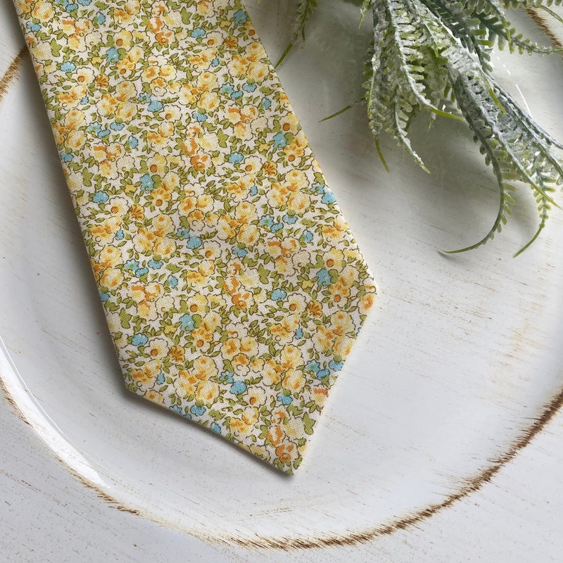 pastel yellow tie