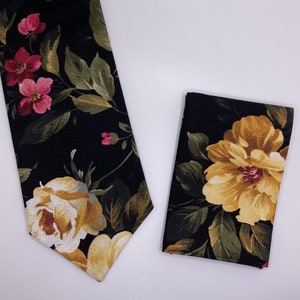 Floral tie-Black Floral Tie-Classic Tie-Skinny Tie-Tie and pocket square-Free Shipping-Flower Tie-Black Tie