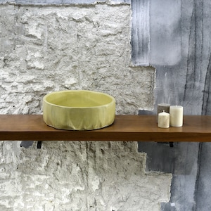 Melon Mirage : The Regularly Detailed Washbasin in Vivid Color