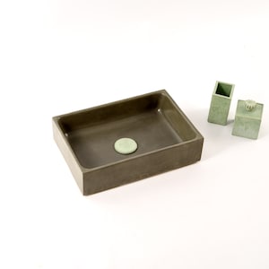 Dark Green Washbasin  / Over mount Concrete sink / PLINT