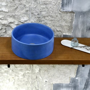 Sapphire Splendor : The Glamour of a Round Blue Sink image 2