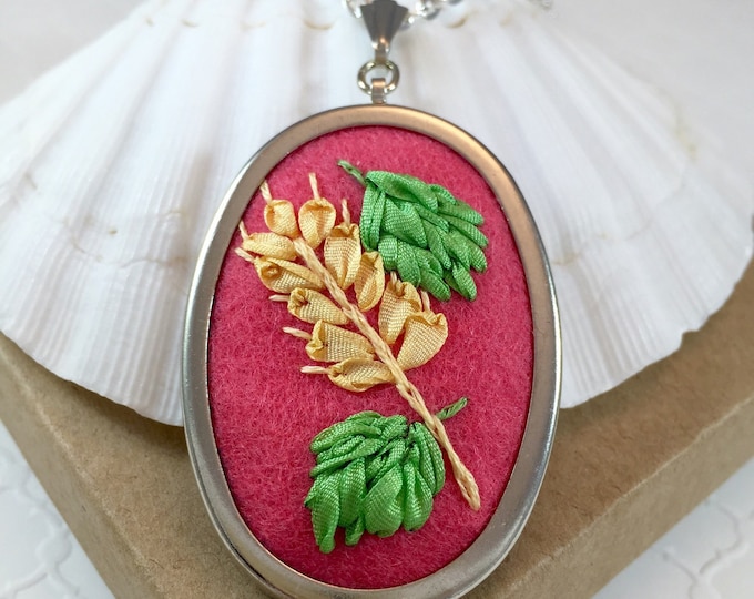 Beer Necklace Hops Jewelry Hand Embroidery Home Brewer Etsy