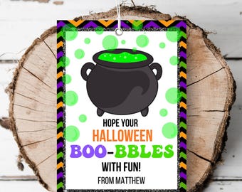 Druckbarer Halloween Blasen Geschenkanhänger Bearbeitbarer Süßes oder Saures Schulklassenzimmer Gefälligkeiten Halloween Party Tags Bubble Zauberstab Kostümparty Vorlage