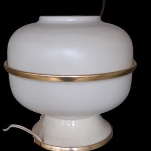 Table lamp