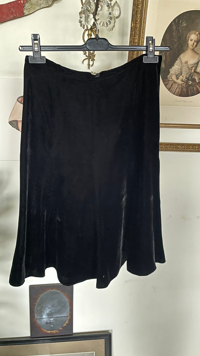 Elegant and beautiful Black silk velvet skirt size M image 5