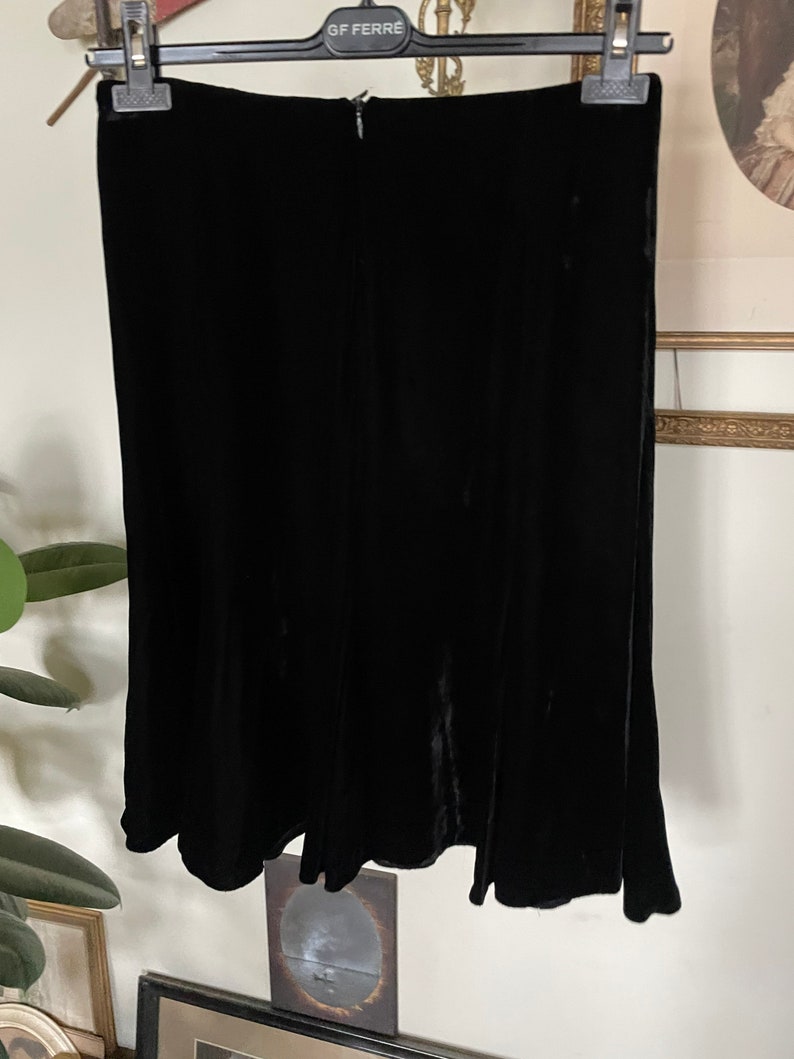 Elegant and beautiful Black silk velvet skirt size M image 6