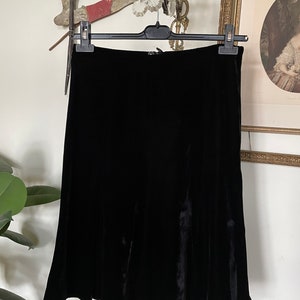 Elegant and beautiful Black silk velvet skirt size M image 7