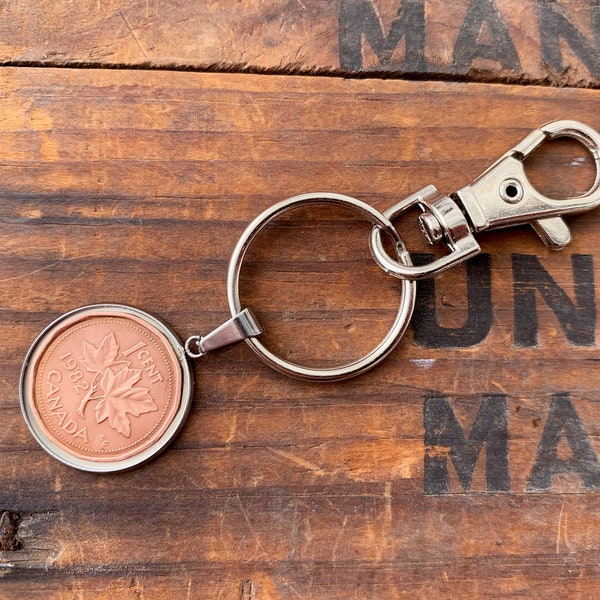 Canada Penny Keychain - Pendant & Key Clip - Lobster Claw Key Ring - Custom Year Penny - Men's, Women's Sentimental Gift - Coin Keychain