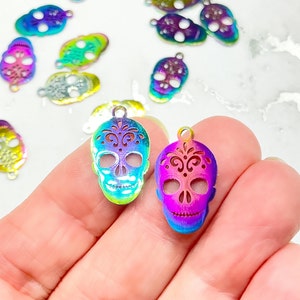 5pc Pkgs Multicolored Skull Charms - Random Colored Stainless Steel Skull Charms - Pirate Charms - Bulk Halloween Charms (SP927658)