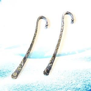 Silver Bookmark Findings - Sunburst Bookmark with Loop for Attaching Charms - Silver Book Supplies - Reader Gifts - Metal Bookmark (SP01263)