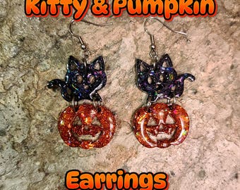 Custom Spooky Cute Black Cat & Pumpkin Earrings I Holographic Glitter Halloween Jewelry Pastel Goth Dangle Earrings Resin Charm Accessories