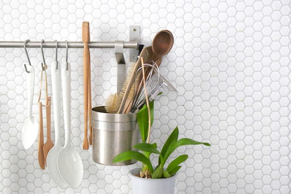 Smart Tiles Contemporary White Hexagon Peel and Stick Tile