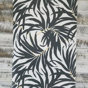 York Bali Tropische Matte Schwarz-Weiße Blätter Tapete Boho Metallic AT7056