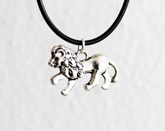 Lion necklace, choker