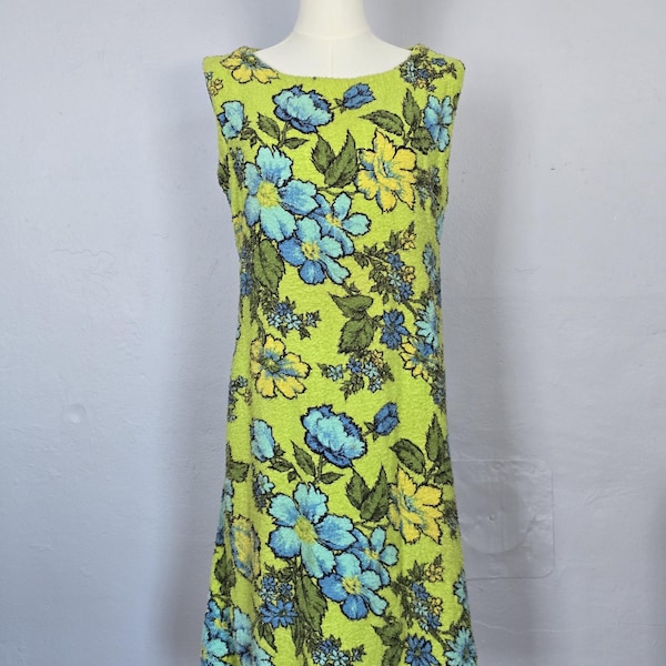 Vintage 1960s Gretchen Davenport Terrycloth Green Floral A-Line Zip Back Swing Dress Size L