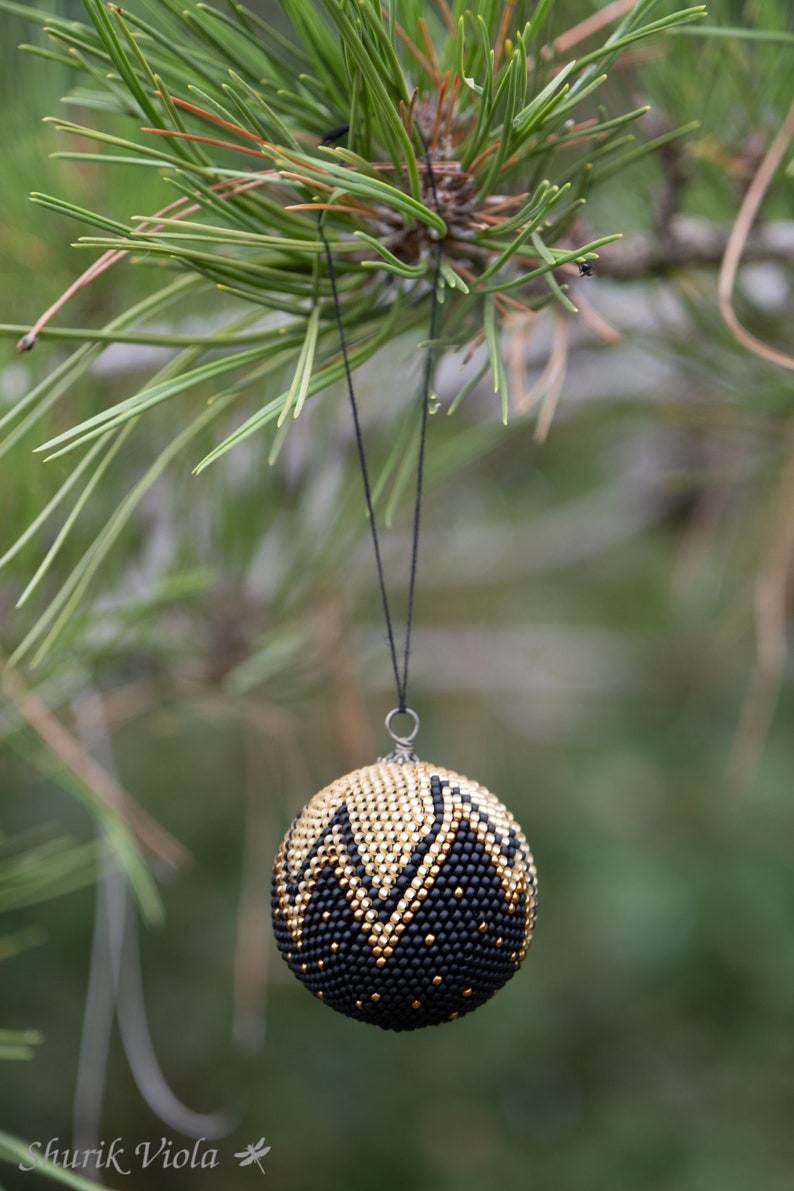 Boule de Noël en perles de rocaille image 5