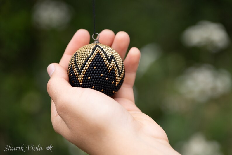 Boule de Noël en perles de rocaille image 4