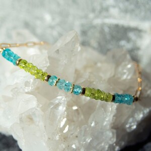 Apatite and Peridot Bracelet, Gemstone Bar Bracelet, Apatite and Peridot 14K Gold Filled Bracelet, Adjustable Gold Bracelet