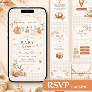 Puede incluir: Una invitación digital para baby shower en la pantalla de un teléfono inteligente, con fondo de cuadros vichy beige, ilustraciones en acuarela de ropa de bebé en un tendedero, calabazas y hojas de otoño, con texto que incluye Fall in Love y Amelia Rose.