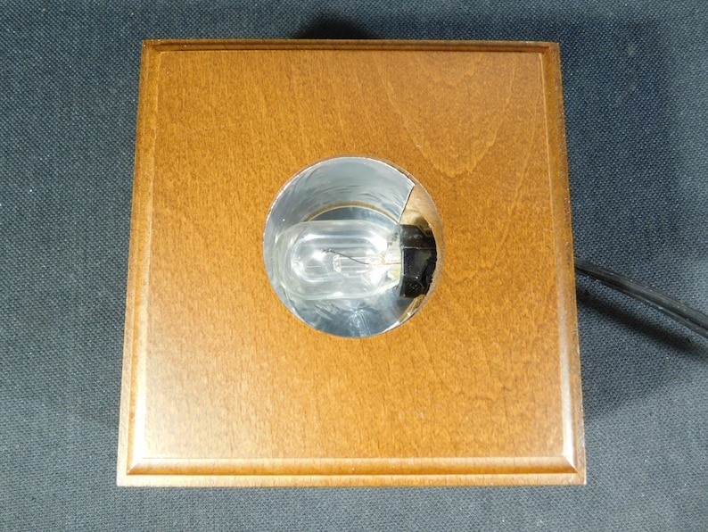 A Brown Top Quality SQUARE Display Stand With a LIGHTED Base!